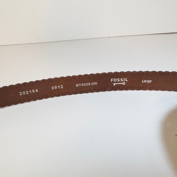 Fossil Leather Belt Brass Buckle Scallop Edges - L main image 7